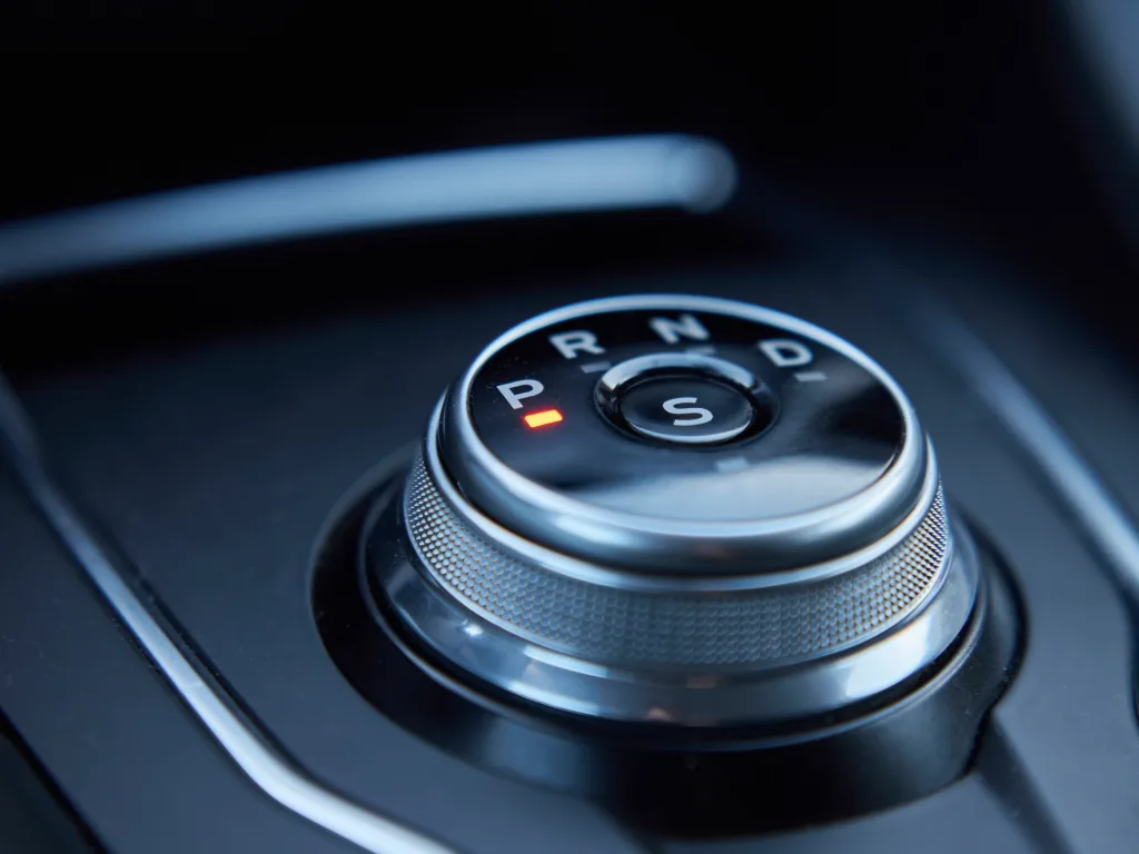 コラムシフトが消えていく理由。今後のシフトレバーはどうなる？CARPRIME カープライム