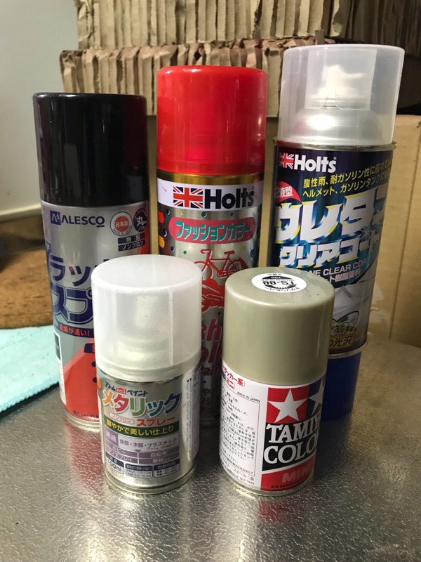 バイクタンク塗装方法ラップ塗装の進化版、缶スプレーで 流線 を描くラップ塗装を解説して仕上げる