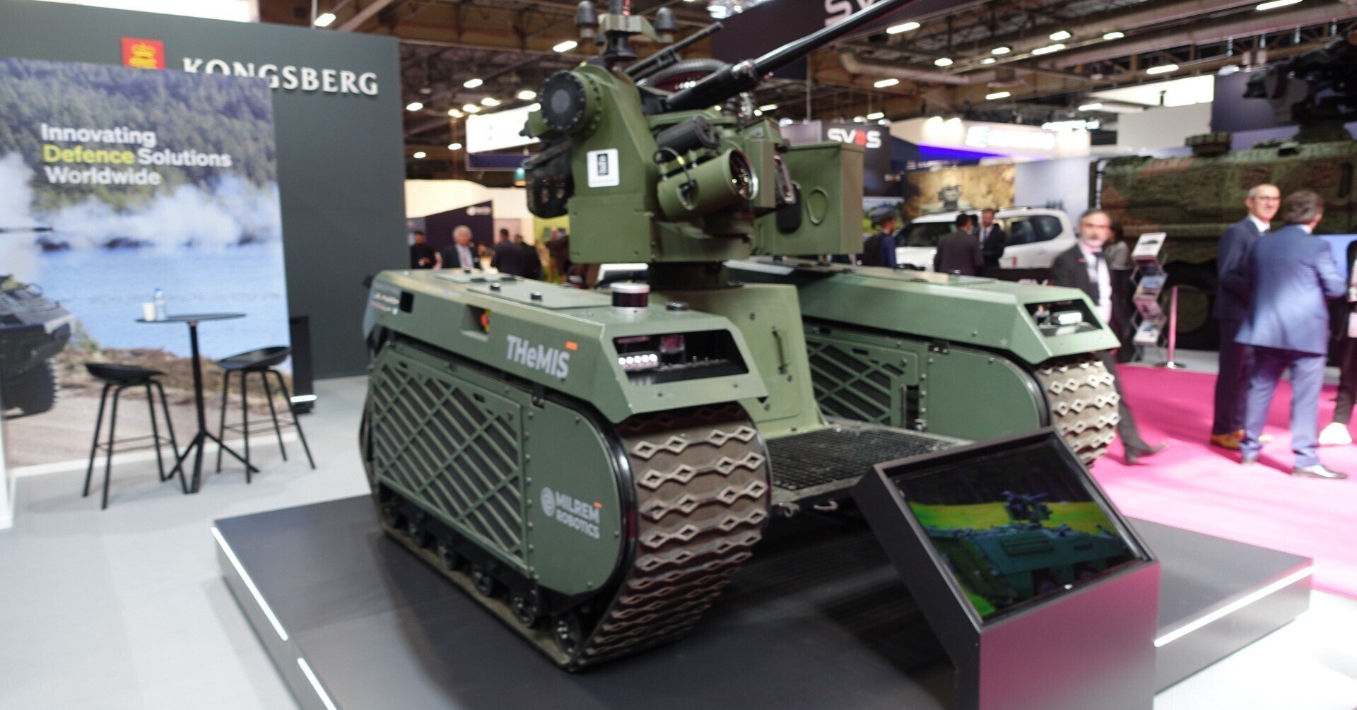 堀口英利さんへの公開質問状その５４ スーツ道楽の堀口英利さんがほとんどのSNSで自慢気に見せつけているスーツの写真は何で店舗で撮影したものばかりなのでしょうか？:清谷信一公式ブログ 清谷防衛経済研究所