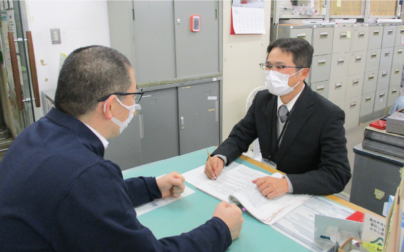 岐阜県職員採用PR動画「薬剤師」職 - YouTube