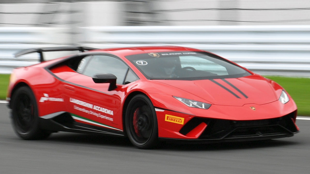 ランボルギーニ・ウラカン ペルフォルマンテ 4WD 7AT試乗記完全無欠のスーパースポーツ - webCG