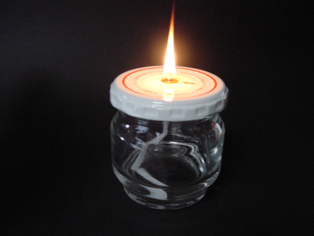 ハリケーンランタンを改造して煤を出難くする│Caramel Candy Camper