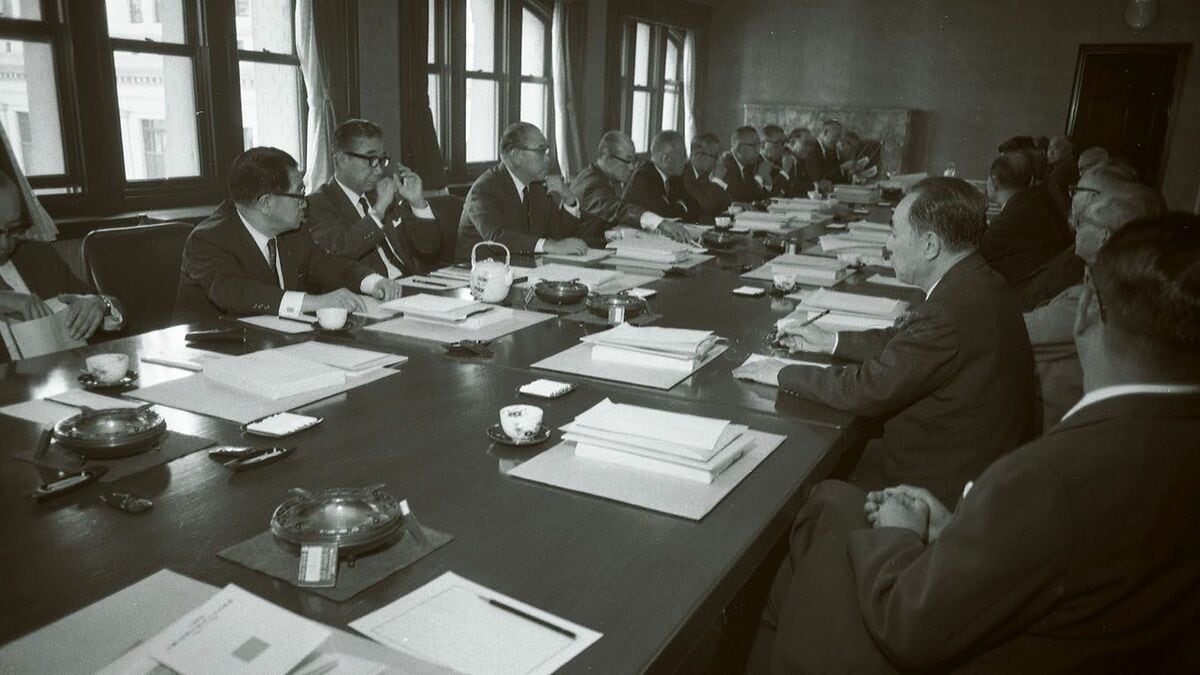 三菱、創業150年の憂鬱 取り戻せるか進取の気性 - 日本経済新聞