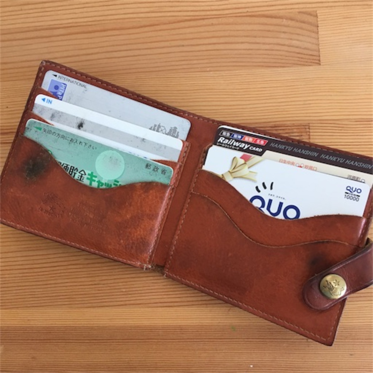 これ一つで持ち物完結！ミニマリストの必見ポシェット「Plog プログ キャッシュレスウォレット」 – AB-Next