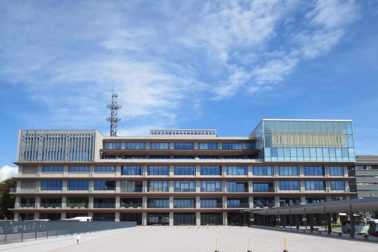 ６月の秋田⑥ 新しくなった秋田市役所 - 好きな場所に行くからねっ