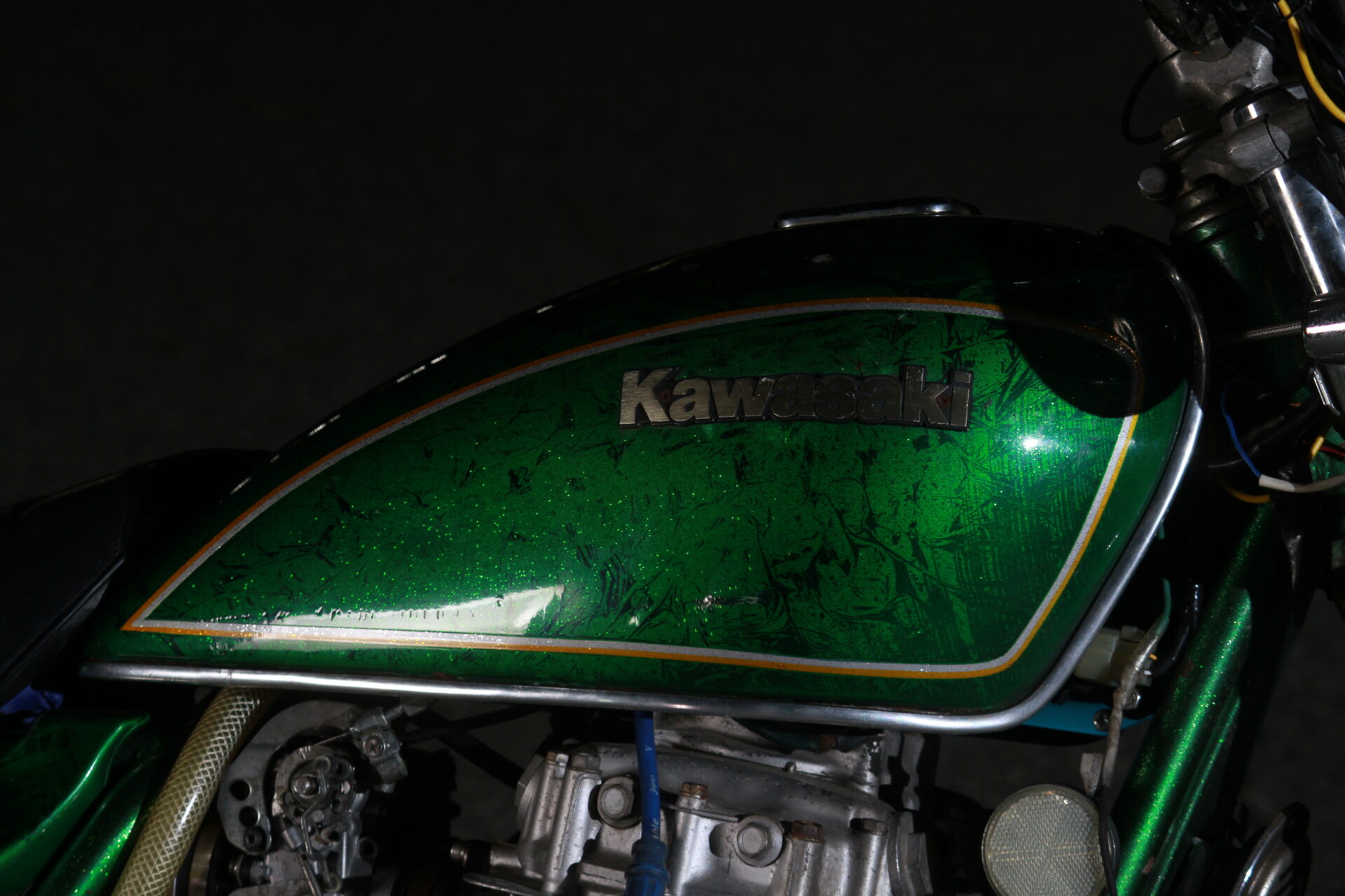 車、バイクの内&外装ラップ塗装します