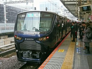 北総線相互乗り入れ 都営浅草線電車の写真素材83835492- PIXTA