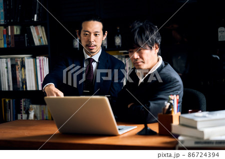 秘書に向いてる人の特徴を紹介！仕事内容の一覧や求められるスキルも