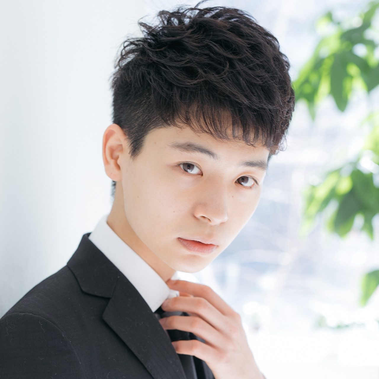 シンプルでカッコいい！パーマ無しで作るトレンドメンズ髪型ブログメンズヘア・髪型ランキングのMENS HAIRSTYLE