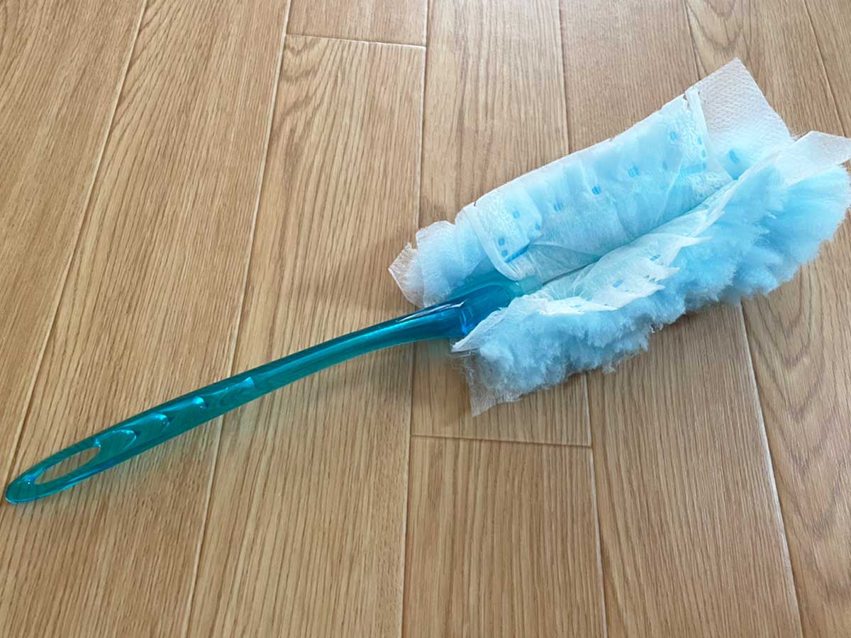 100均のハンディモップ収納スタンド。ダイソーとセリアの商品一覧 100円