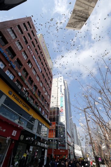 選挙期間中、証紙が貼ってある「法定ビラ」以外にも配れるチラシがあるというマニアックな話 - おときた駿 オトキタシュン選挙ドットコム