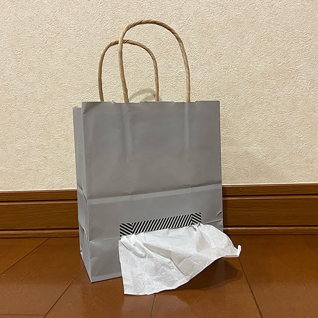 捨てちゃうなんてもったいない！お家で役立つ紙袋の意外な活用アイデア10選RoomClip mag暮らしとインテリアのwebマガジン