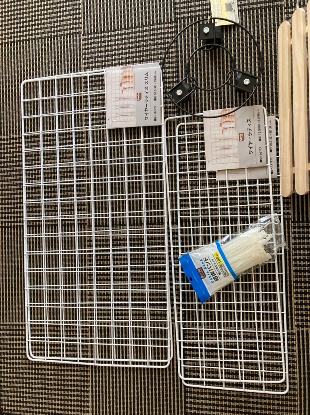 クローゼット下収納や洗濯カゴに！ワイヤーネットで蓋・キャスター付きワゴンを作成家がどんどん好きになる