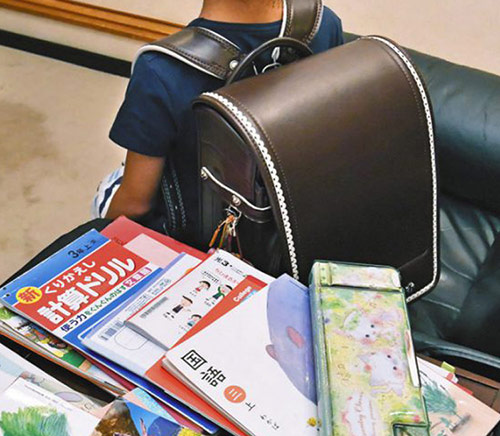 さんぽセル、発売から1年の進化に目を疑う 批判勢を黙らせる「新アイテム」も– Sirabee