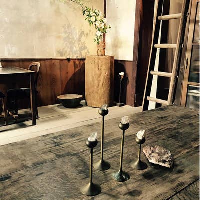 ジャーナル シリーズ01 世界中の人々を魅了する京都にあるギャラリー カフェ”STARDUST”のオーナー清水香那さんのインタビュー。素晴らしい彼女の世界観に触れたらきっと心に煌めく何を感じます。日本語バージョンと英語バージョンがありますので、是非ご覧下さい