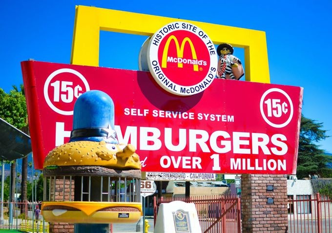 入場無料！マクドナルド第一号店を改装したオリジナルミュージアムえいりんご