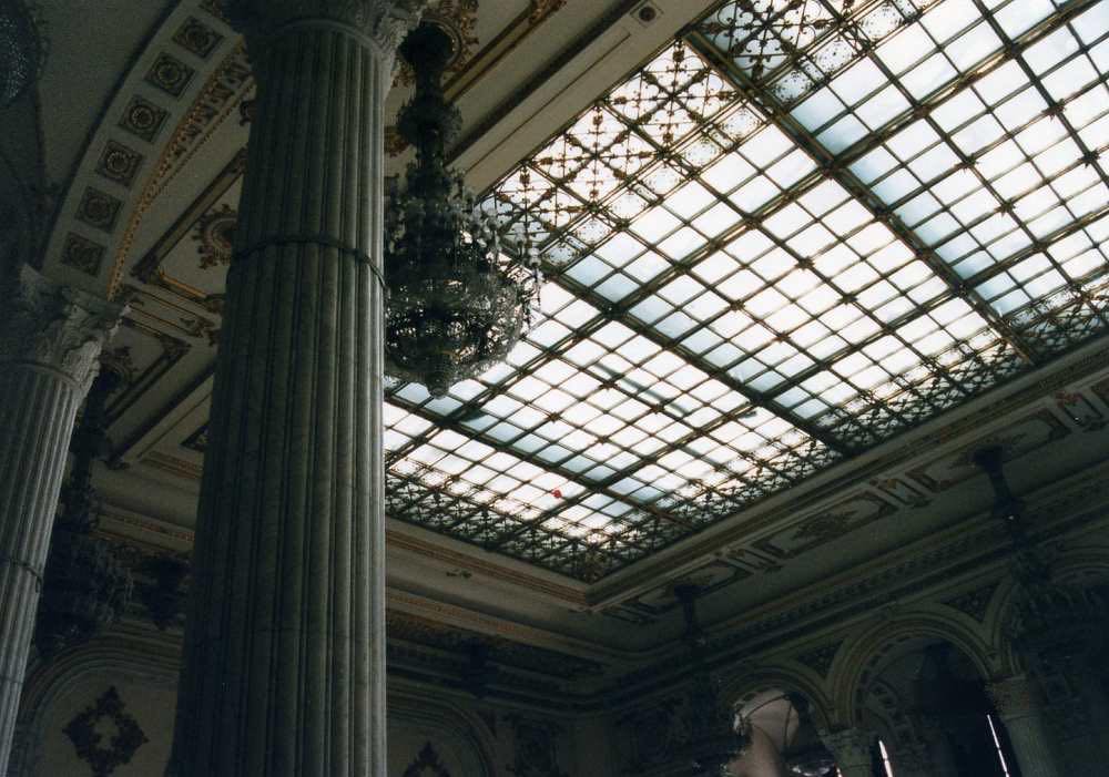 国民の館 議事堂宮殿 旅行・ツアー海外旅行のSTW