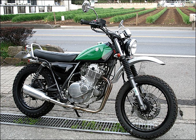 ヤマハ - YAMAHA SR400 ブラックカスタム トラッカー仕様の通販 by ちまちゃんヤマハならラクマ