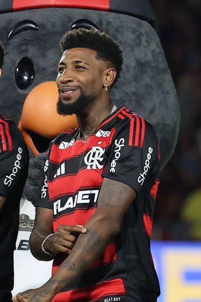 エメルソン・ロイヤル、バルセロナ到着