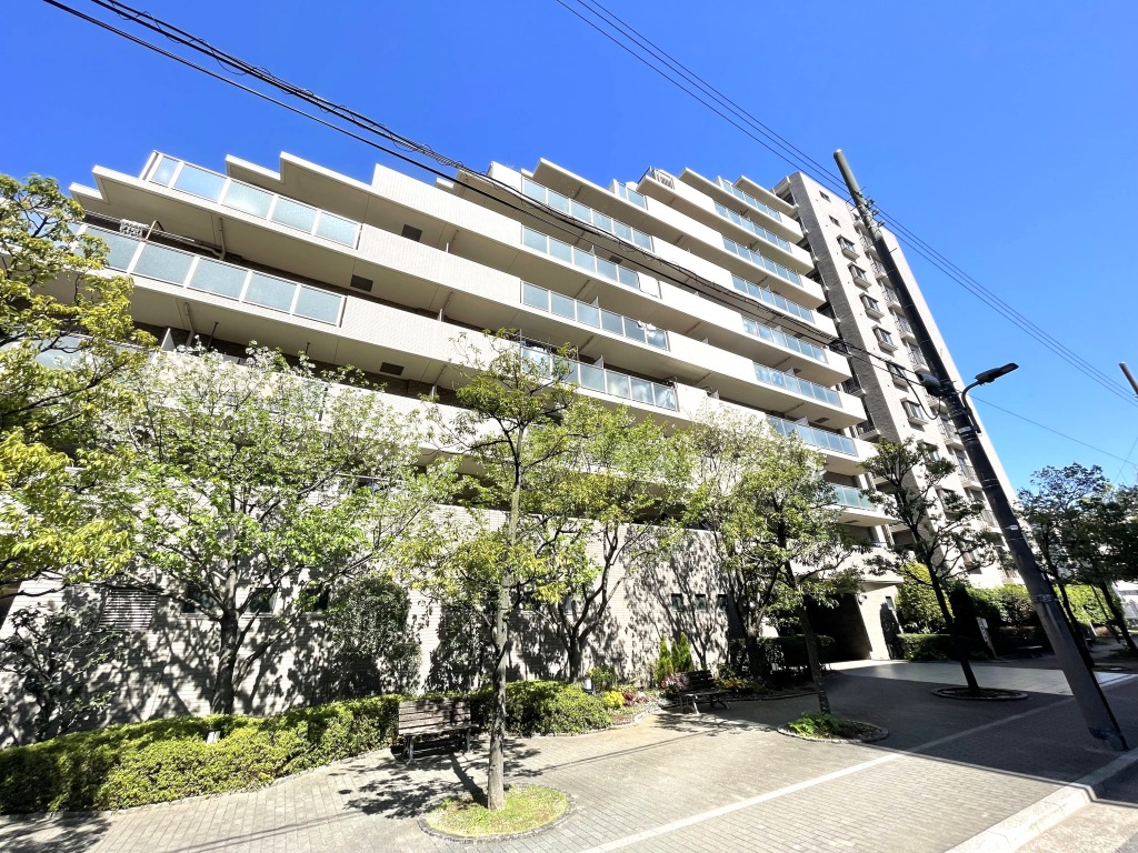 誘致力を高める！ビル外観 のリノベーションを成功させるポイント☀東京のオフィス・事務所・店舗の移転・内装工事・デザイン・パーテーション工事の「REM アール・イー・エム 」