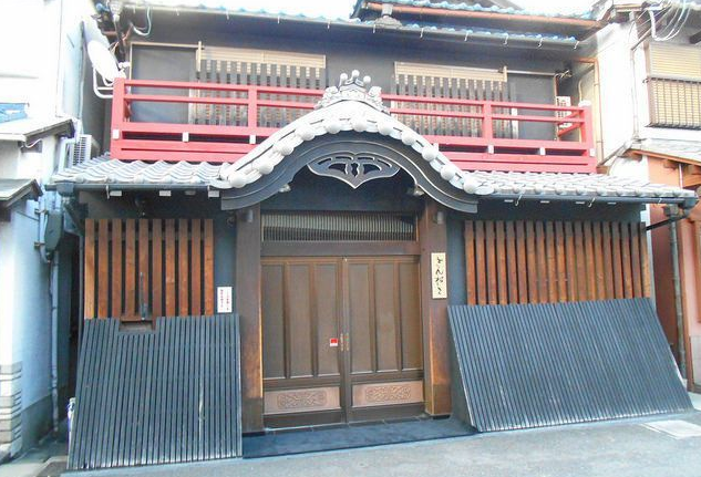 二つの銀の猫像 東大寺再建のため /