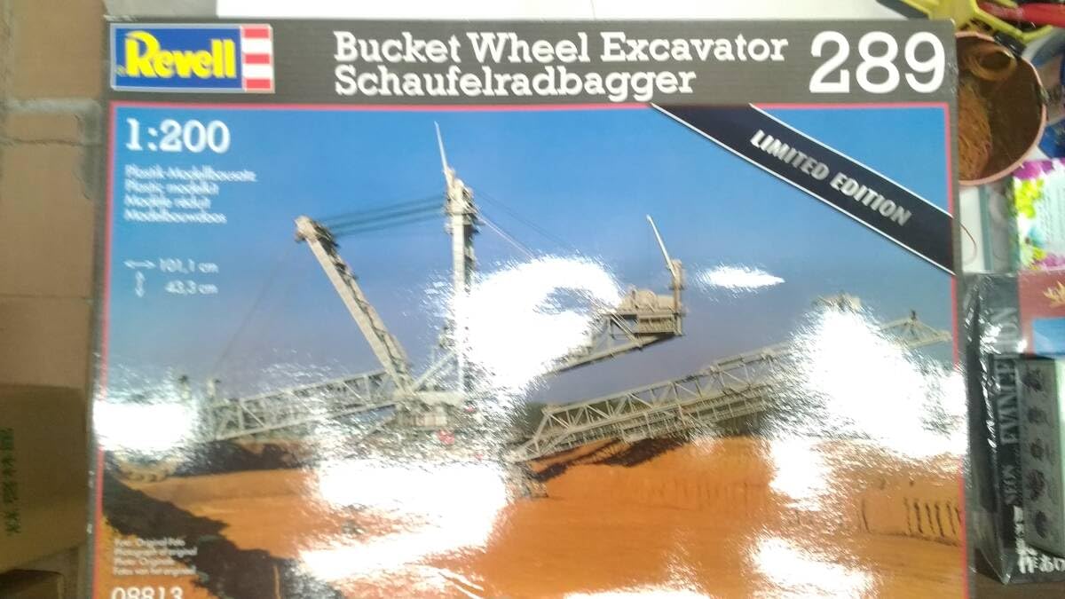 Amazon.co.jp: リモートコントロールバケットホイールエクスカベータービルディング玩具、17006、MOC大型ショベルエンジニアリング建設玩具、モーターバッテリー付き、レゴと互換性があります 4588個: おもちゃ