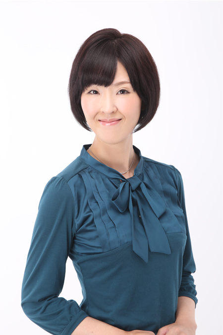 女性のビシネスプロフィール写真の撮り方解説！撮影場所やポーズ例も紹介スタジオインディプロフィール写真