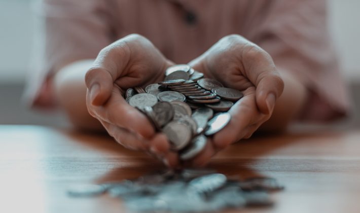 ヒカルの現在の年収は約17億円‼年商200億円の内訳は度肝を抜く収入源まるのトレンド