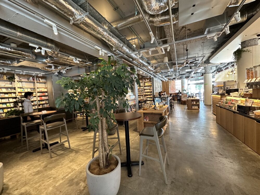 TSUTAYA 田町駅前店@tsutaya_tamachi· Minato, Tokyo