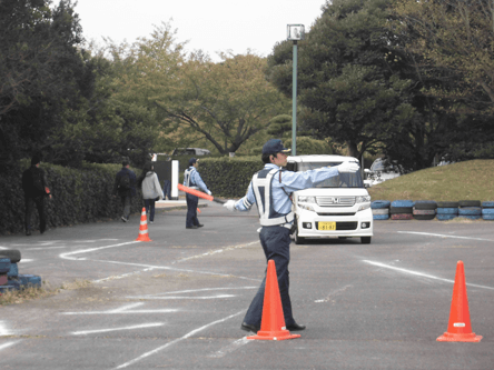 工事現場・駐車場の交通誘導警備東京・首都圏の警備のご依頼はテイシン警備株式会社