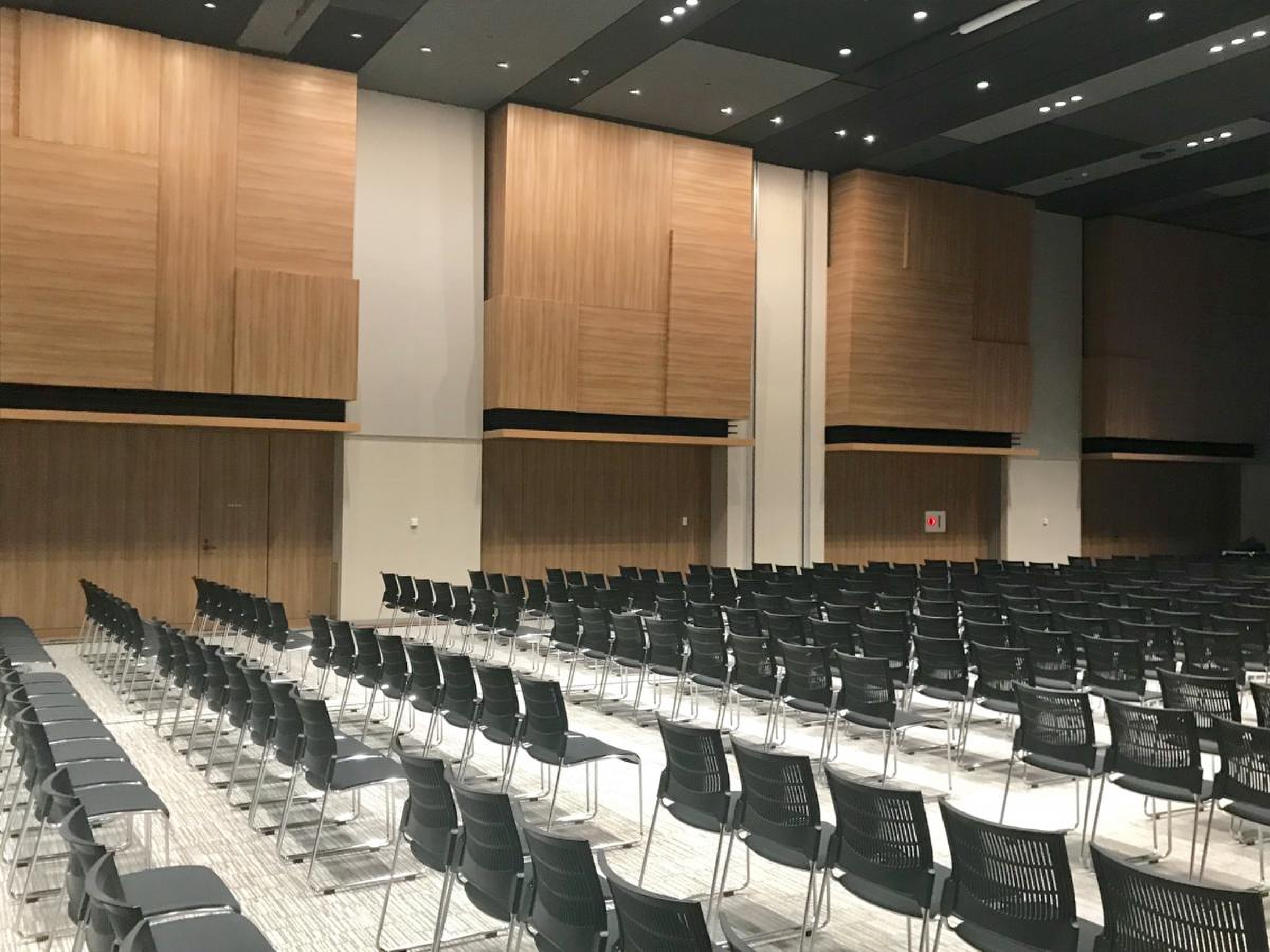 AICA TECH KENZAI CO.,LTD. 愛知大学名古屋キャンパス グローバルコンベンションホールTECTURE テクチャー