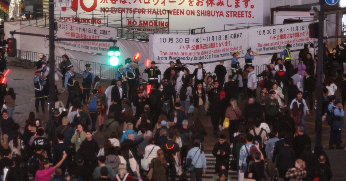 公然わいせつで捕まれ」ハロウィン当日に渋谷の路上で”ノーブラ”写真投稿の元グラドルに批判殺到！ | 週刊女性PRIME