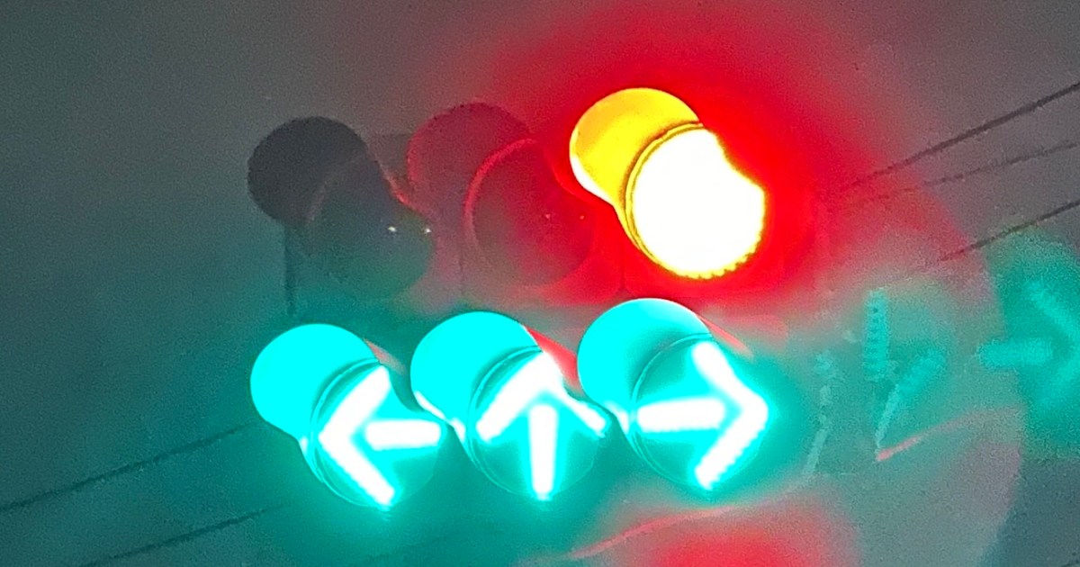 青矢印信号は、場合によっては危険 - mitakeつれづれなる抄