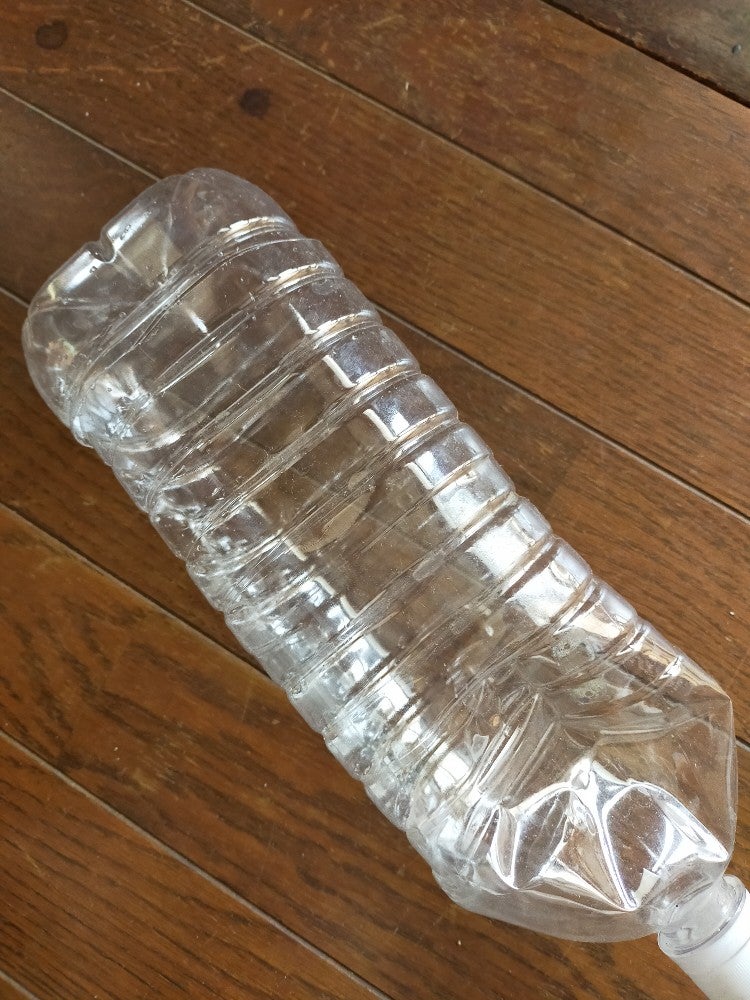 頑張って送料無料！キャスター付スペースボックス620型 直付給油ポンプをつけたままで蓋が閉まる！灯油タンクが2個入ります