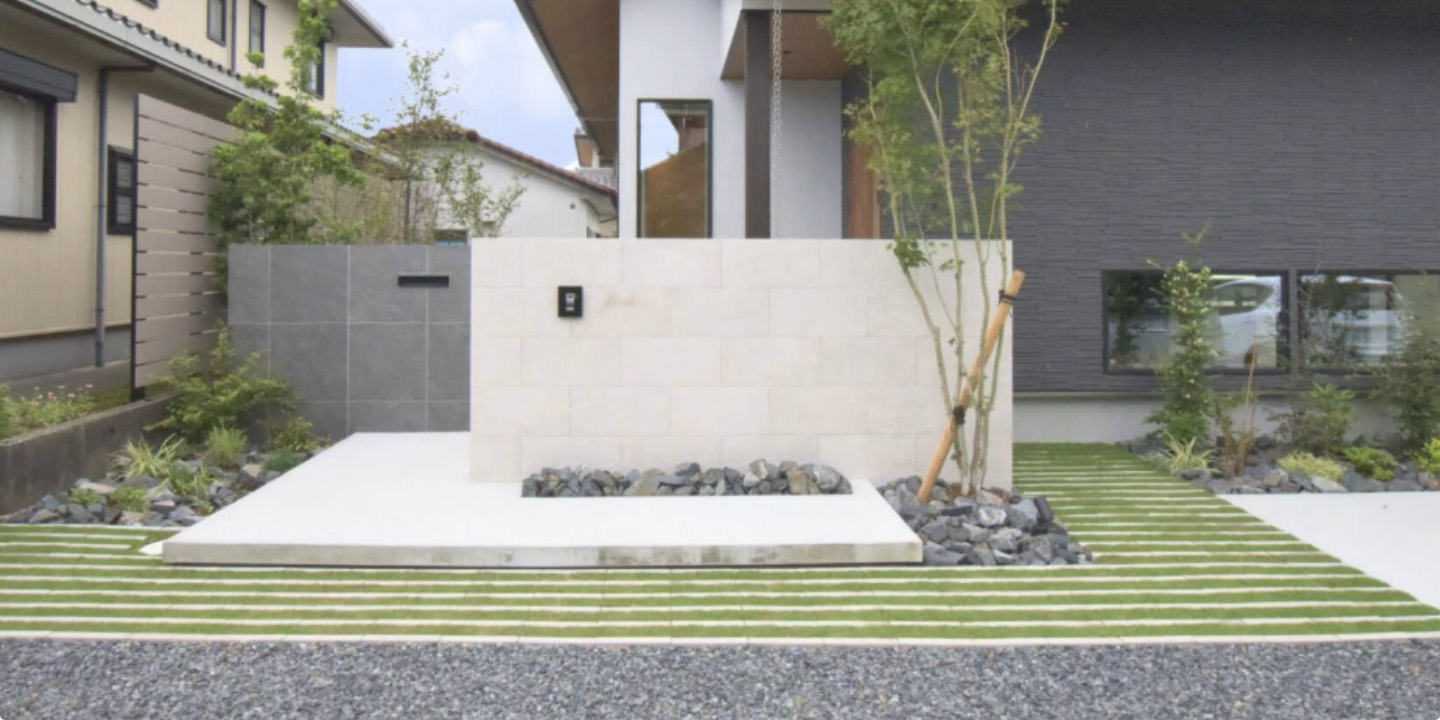 駐車場の目地のメリット・デメリットと目地を埋める方法を紹介