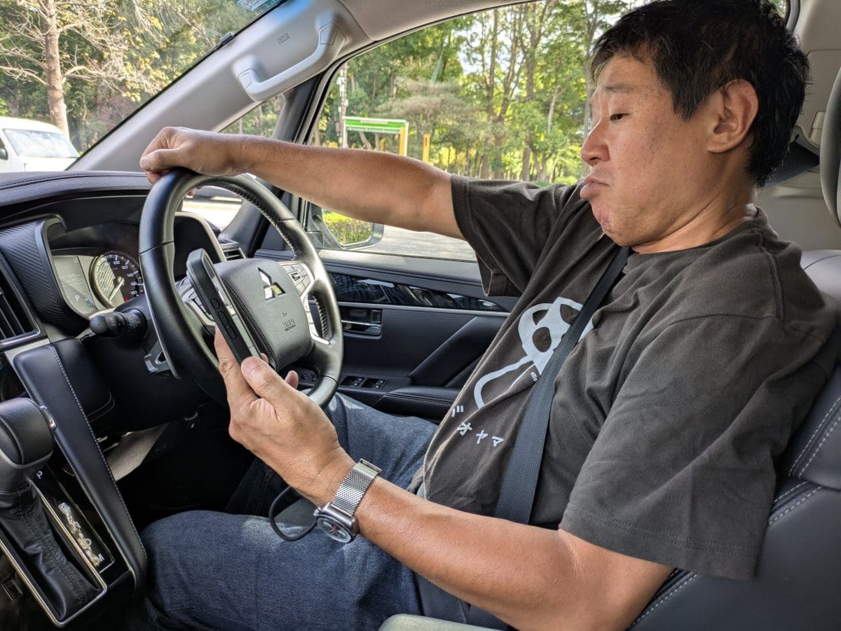 警察アメリカ職質車触る理由TikTok