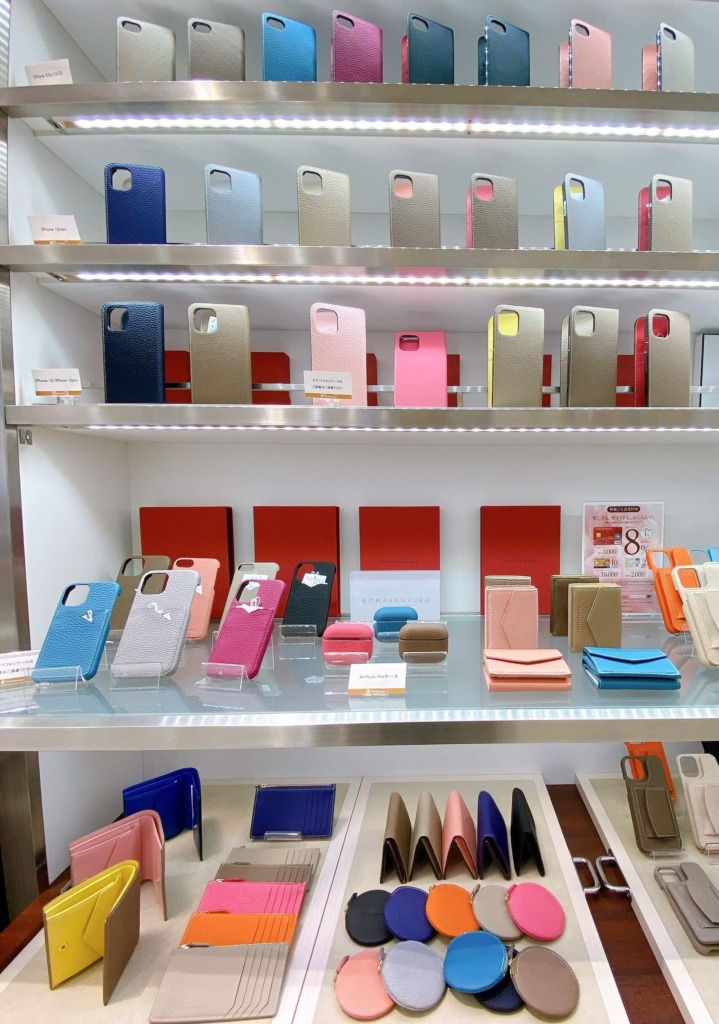 婦人洋品売場のスナップ大阪タカシマヤタカシマヤスナップ「 ボナベンチュラ <」