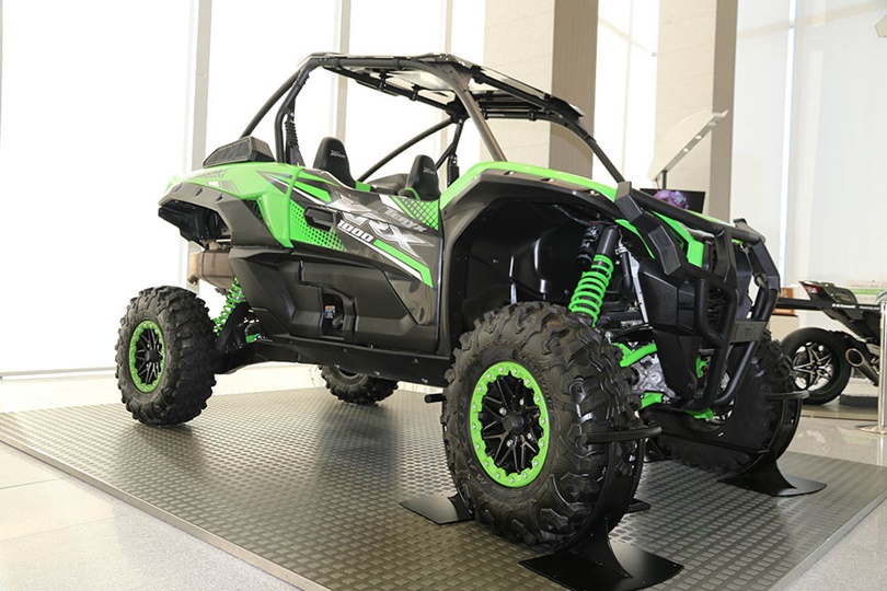 ジェットスキーにスピーカーを付けたのは私です」革新的モデルの誕生秘話カワサキモータースジャパン桐野英子社長インタビュー 中編 │HOT WATERWebマガジン