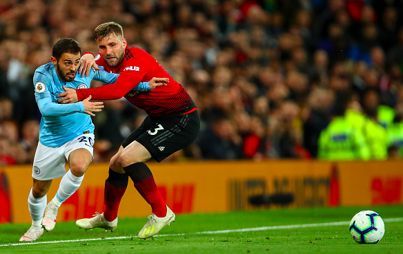 芸術ボレー炸裂！ ベルナルド・シウバのゴールが衝撃的！ マンチェスター・シティを勝利に導く一撃フットボールチャンネル