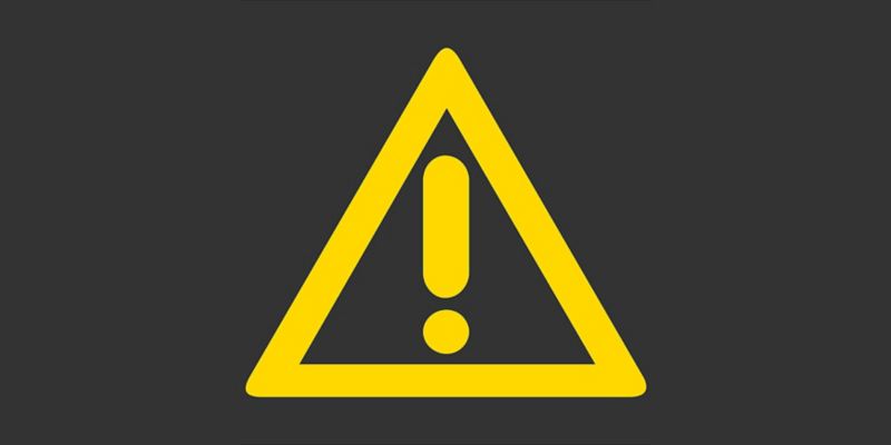 プリウスのビックリマークの消し方と三角の警告灯の重要な意味車のブログ