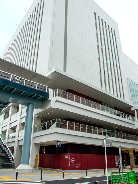 駐車場および 1F 交通広場のご案内