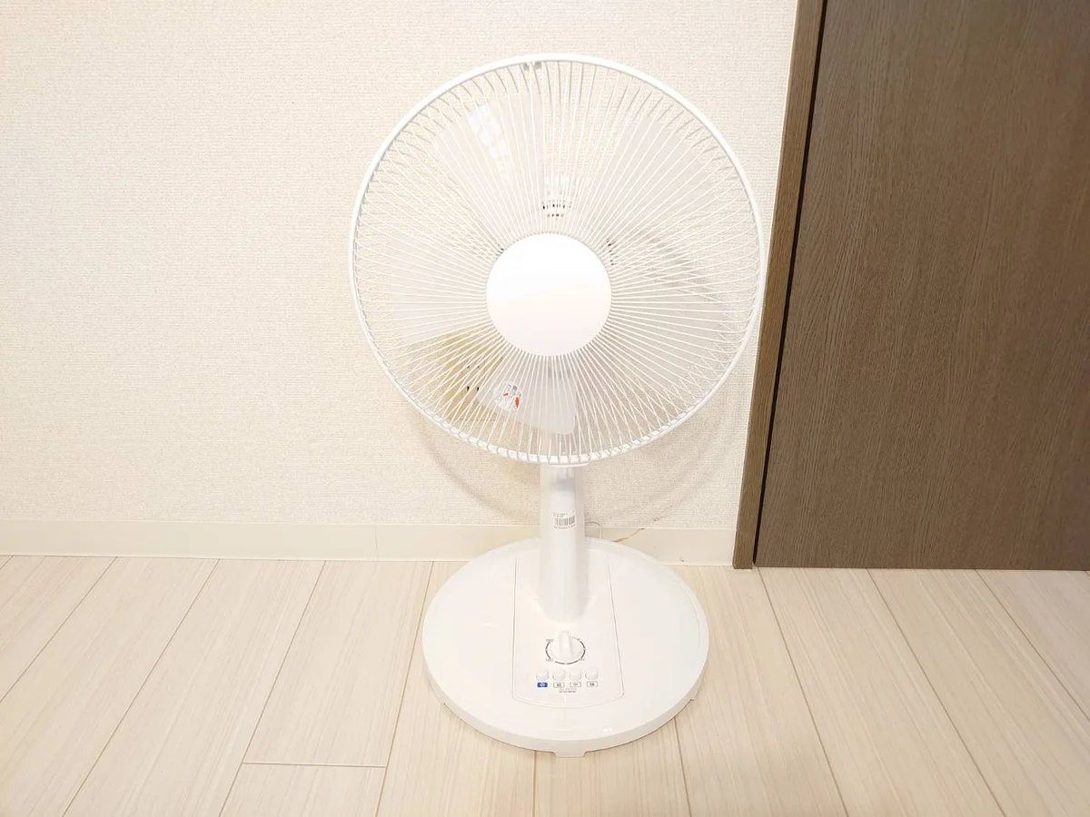 環境がいいゲーセンの扇風機大体これ→見たことある！！「学校に置いてある」「コンビニに虫対策で入口に置いてある」 - Togetterトゥギャッター