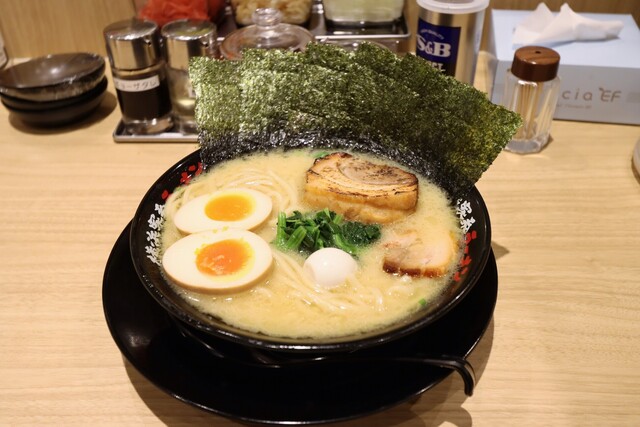 メニュー写真 : 横浜家系ラーメン 有楽家 岡崎宇頭店 - 宇頭 ラーメン食べログ