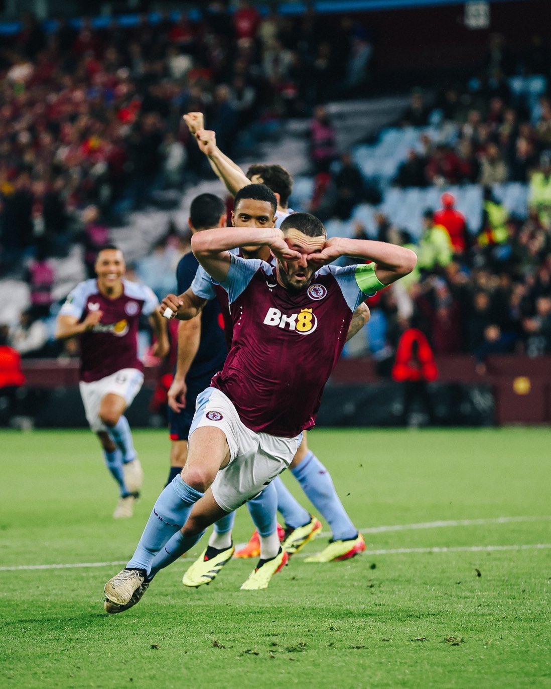 動画 チェルシー戦で今季初ゴールを決めたジョン・マッギンの試合後インタビュー アストン・ヴィラ- スポーツナビ「アストン・ヴィラFC」