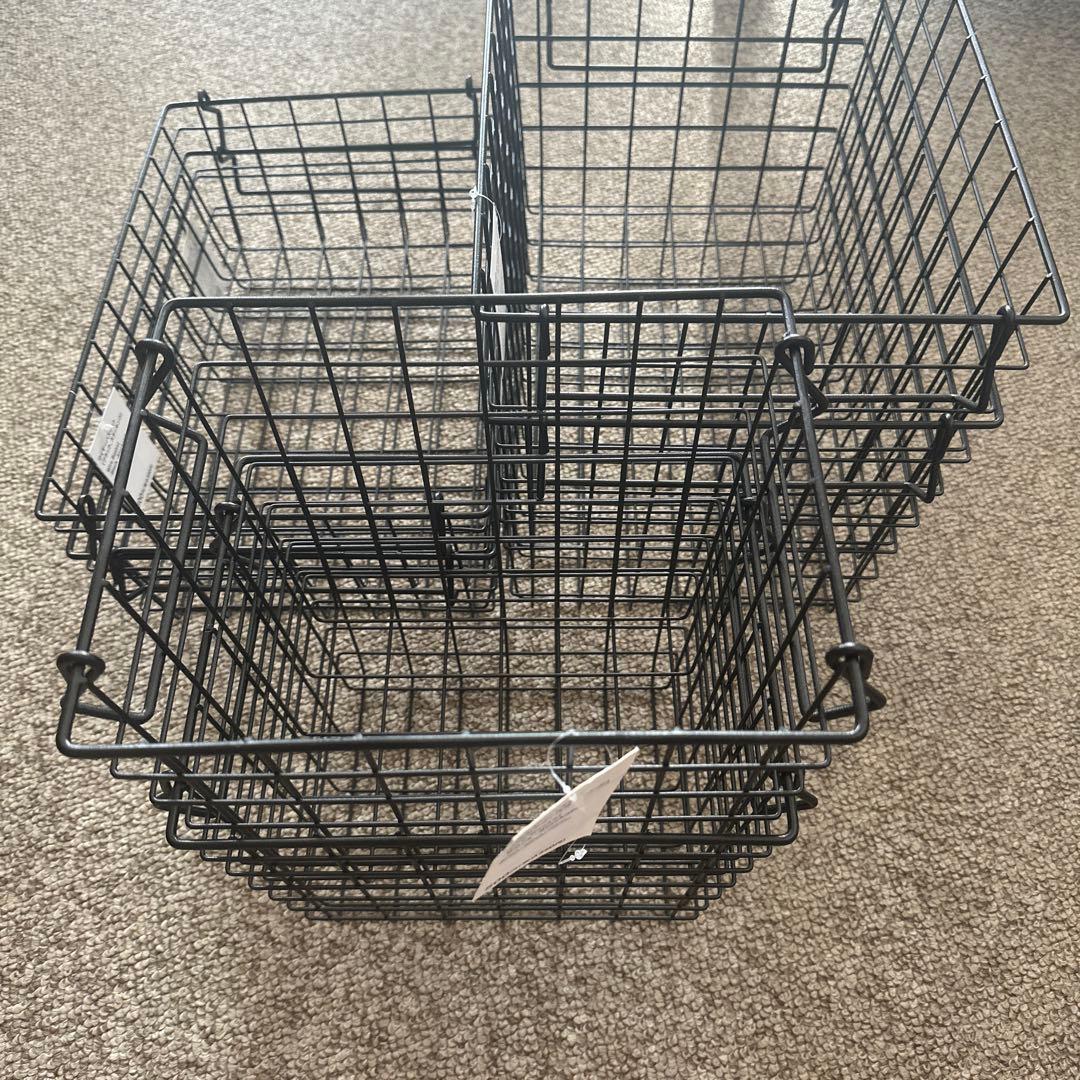 編んだものを乾燥させるのに便利なStandard Productsのハンギングメッシュケース - Gray and Yellow