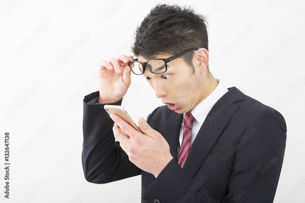 ビジネスシーンで使うメガネの選び方！必ず押さえておきたい点とは？メガネ通販のオンデーズオンラインストア眼鏡・めがね