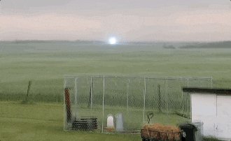 電気雷球や電気は空に雷を鳴らす。ベクターの図。のイラスト素材・ベクター Image 126949281