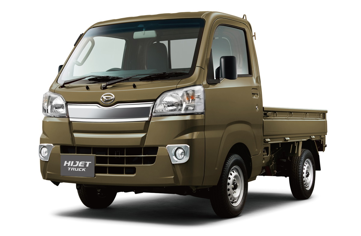 クルマは見た目が10割!? 長く乗るなら知っておきたい！ 色褪せの原因と防ぎ方 - 自動車情報誌「ベストカー」