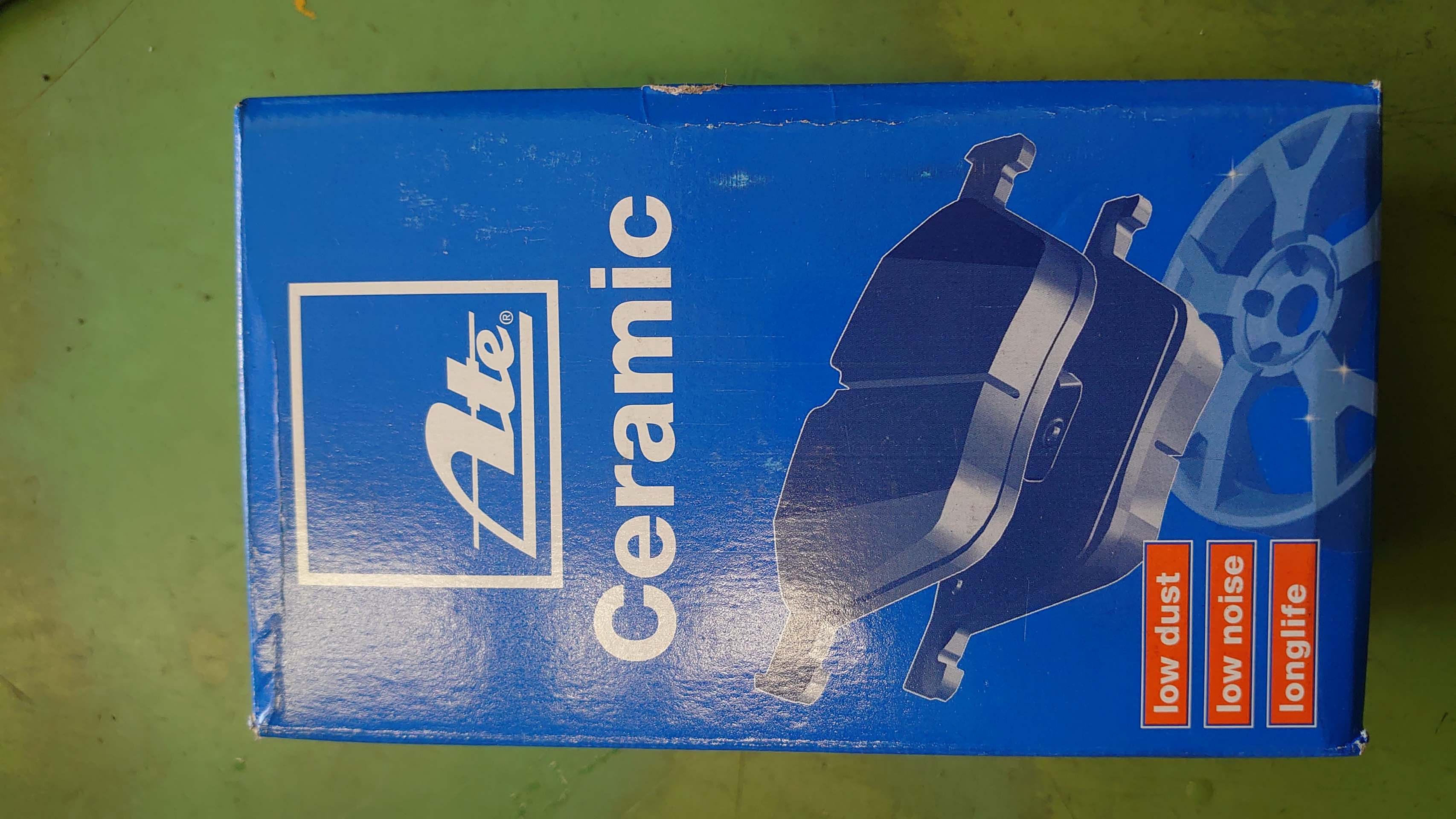 ＭＩＮＩ ＭＩＮＩ クーパーＤクロスオーバー リフトアップ カスタムペイント新車・カスタマイズ・中古車販売ロックボデー大分・別府