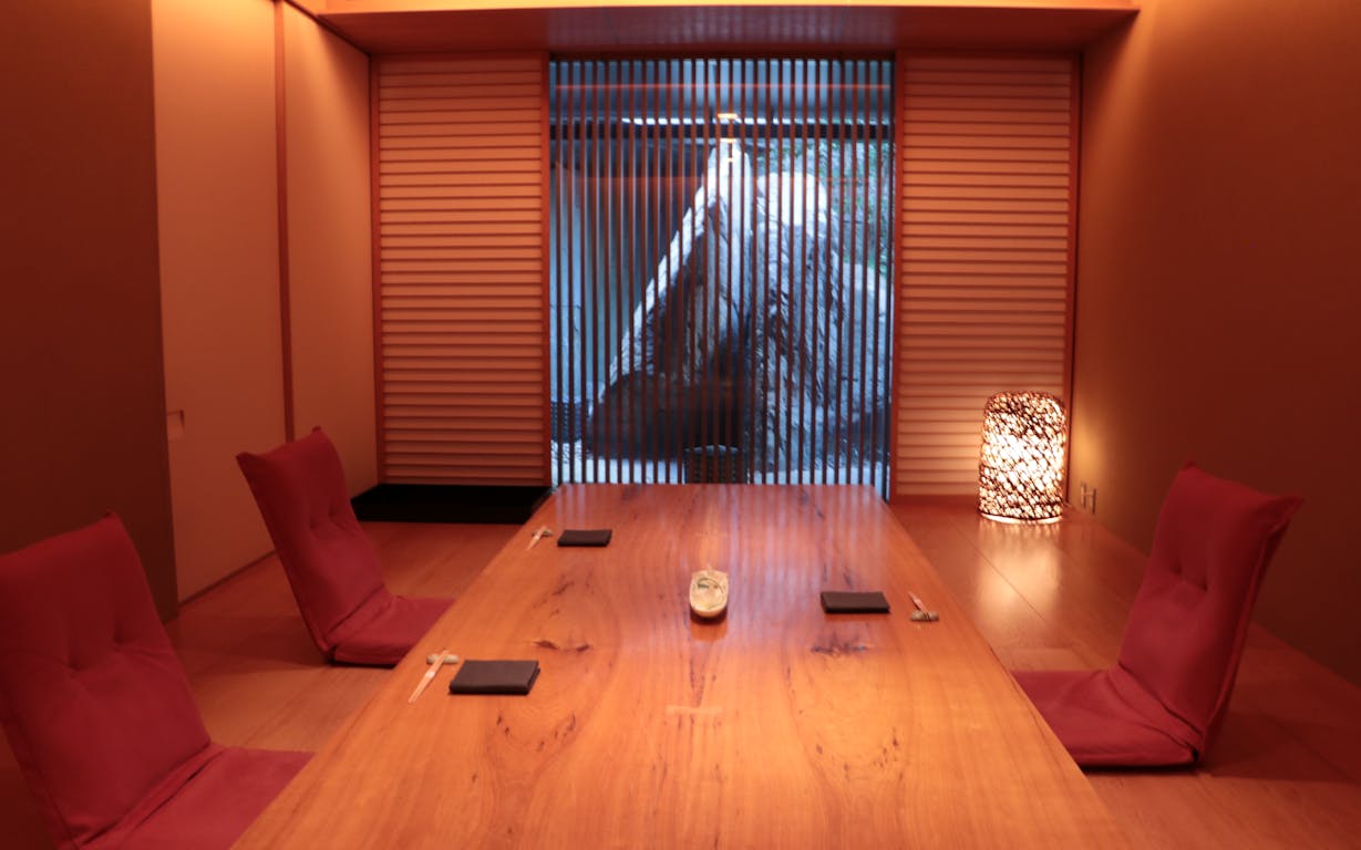 旬房 グランド ハイアット 東京」の個室を取材。会食におすすめ！六本木の日本料理店KIWAMINO